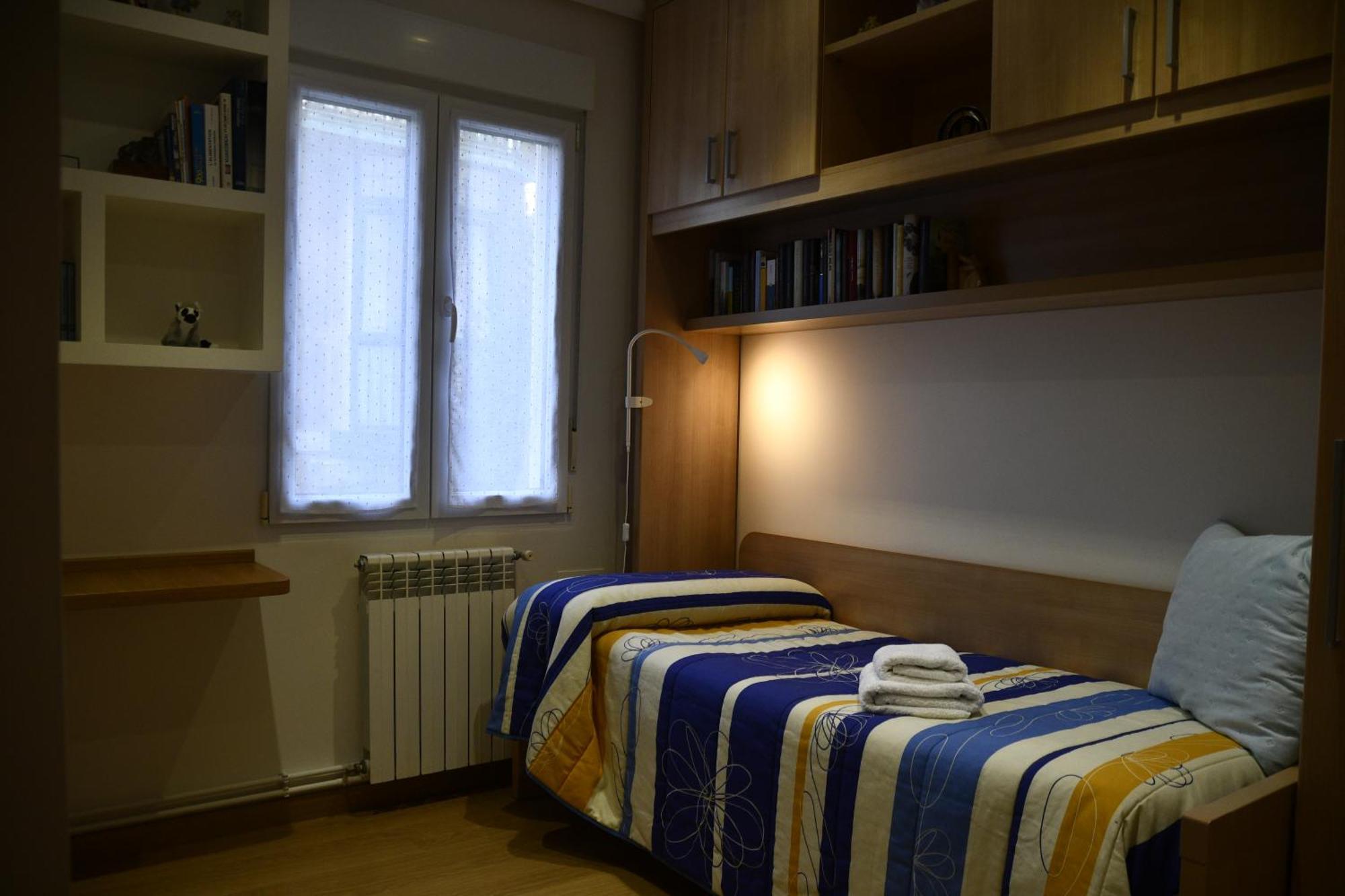 Piso Centro Santander - Parking Gratuito Apartment Bagian luar foto