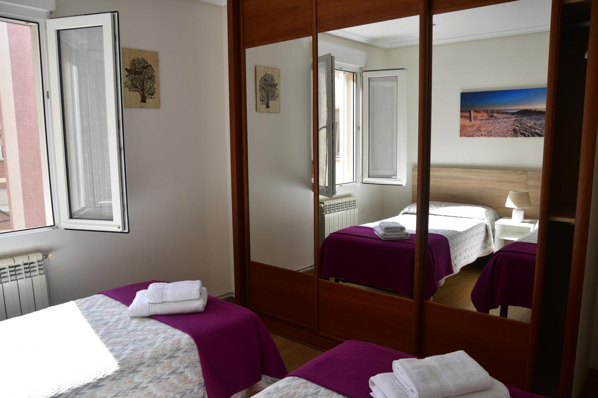 Piso Centro Santander - Parking Gratuito Apartment Bagian luar foto